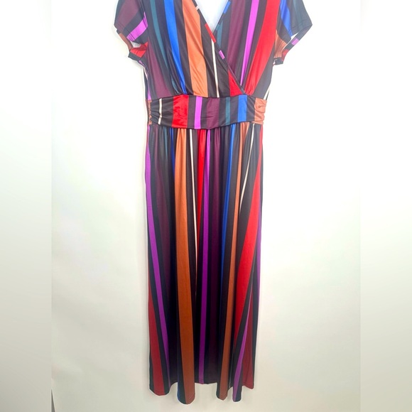 Striped Multicolor V-Neck Maxi‎ Dress Size Large - Picture 7 of 8